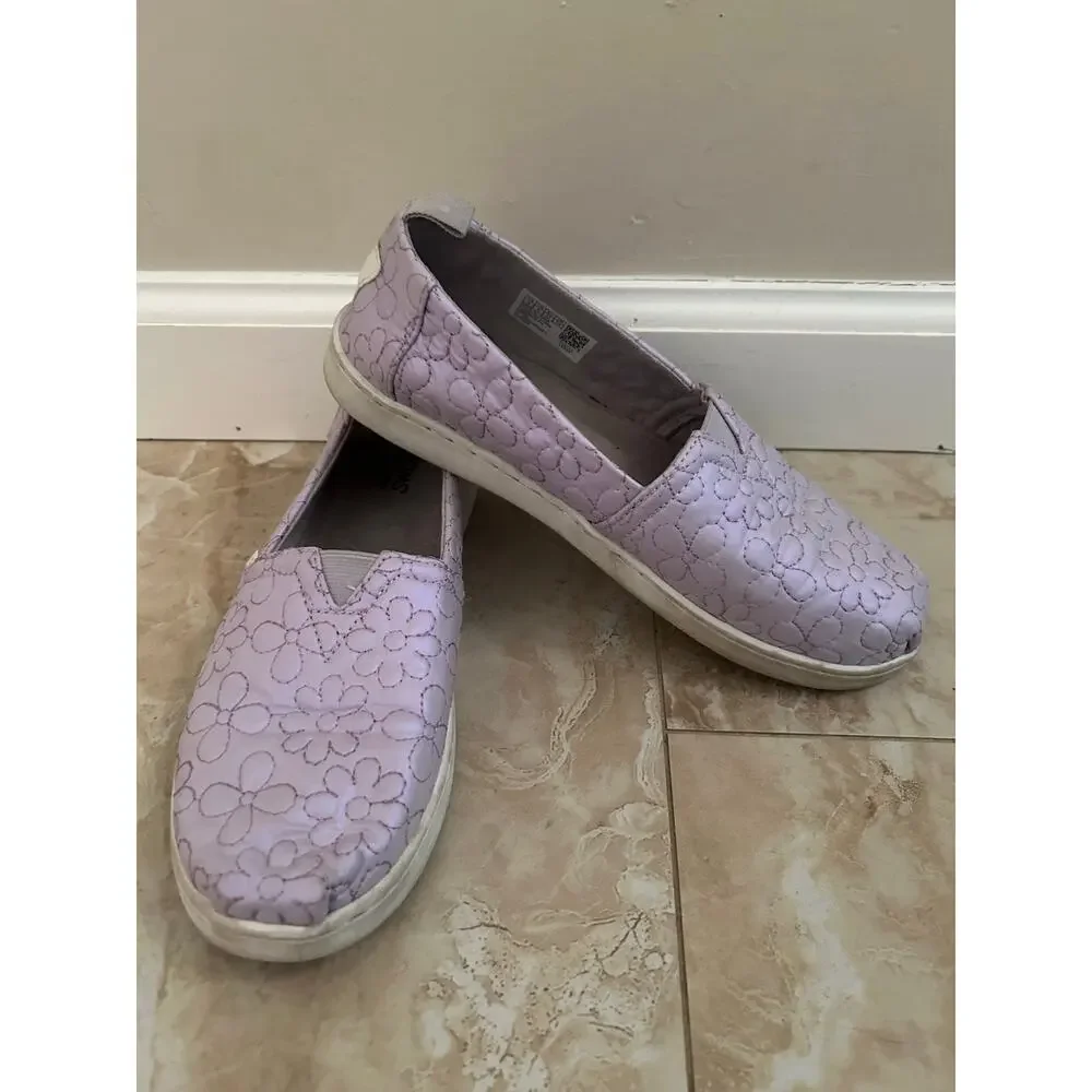 Toms Youth 5 Misty Lilac Iridescent Quilted Daisy Alpargata Shoes Fits W 6.5